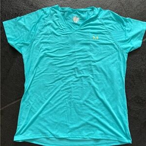 Under Armour Women's Turquoise V-Neck Tee